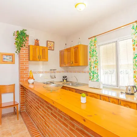 Con Piscina Privado En Paraje Natural Unico Holiday home *