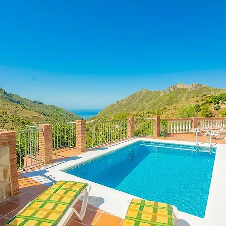 Con Piscina Privado En Paraje Natural Unico Holiday home *