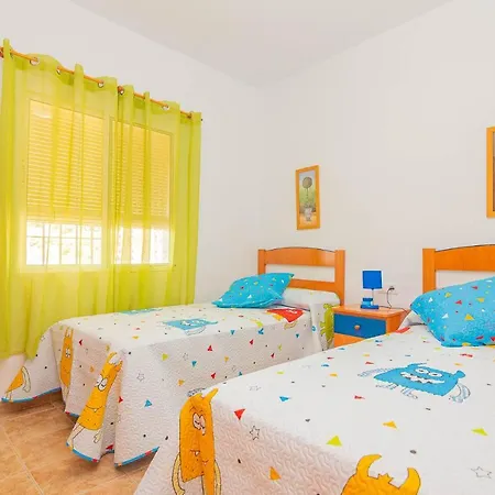Con Piscina Privado En Paraje Natural Unico Holiday home *