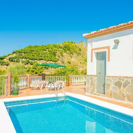 Con Piscina Privado En Paraje Natural Unico Holiday home *