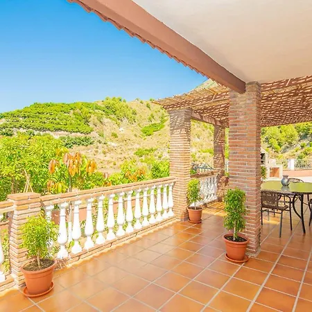 Con Piscina Privado En Paraje Natural Unico Holiday home *